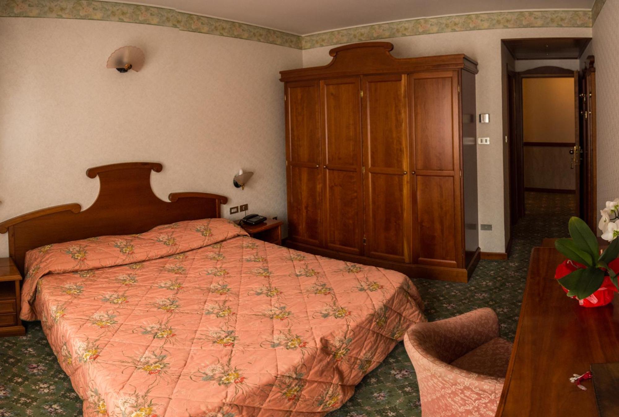 Hotel Моэна Экстерьер фото